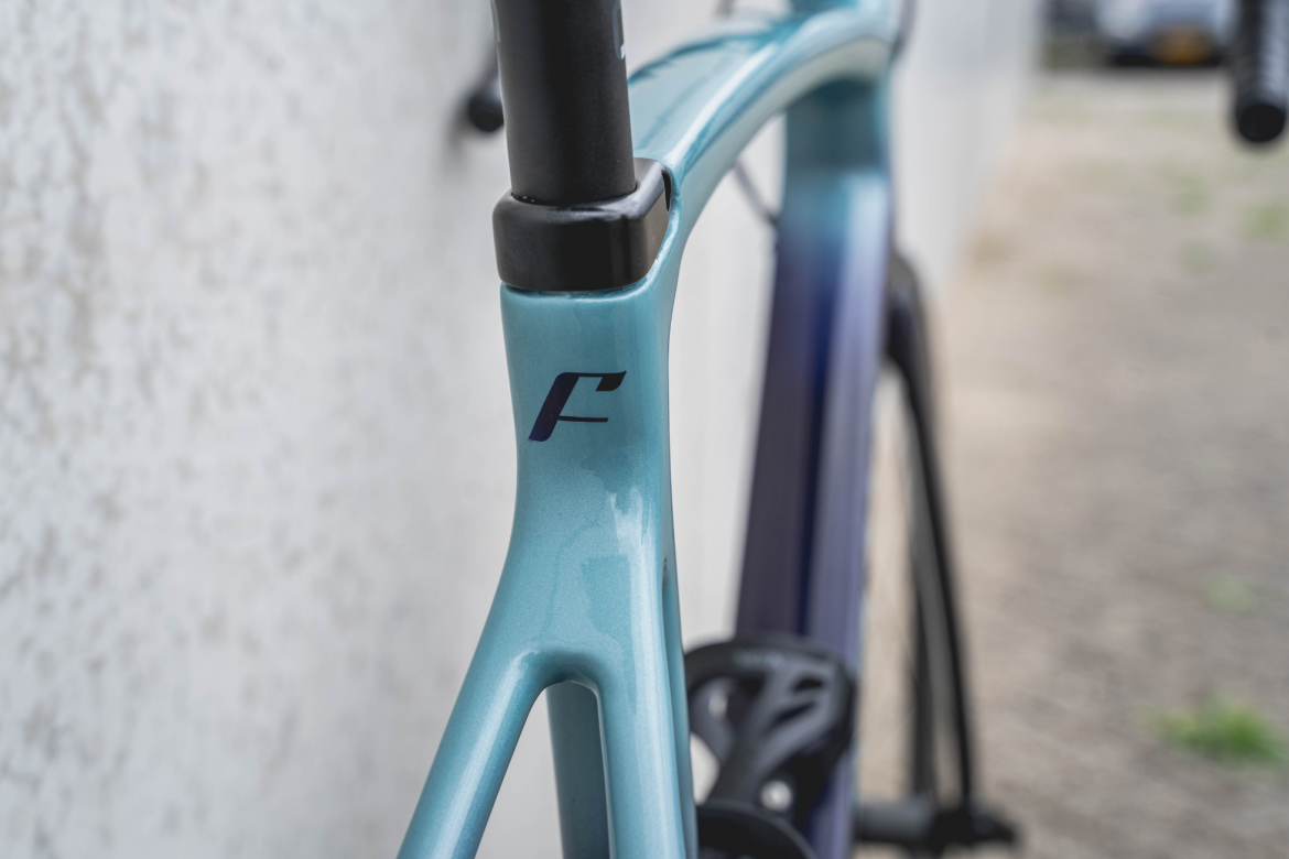 Custom dames racefiets | violet blauw ombre | Fons bikes Custom dames racefiets | violet blauw ombre | Fons bikes