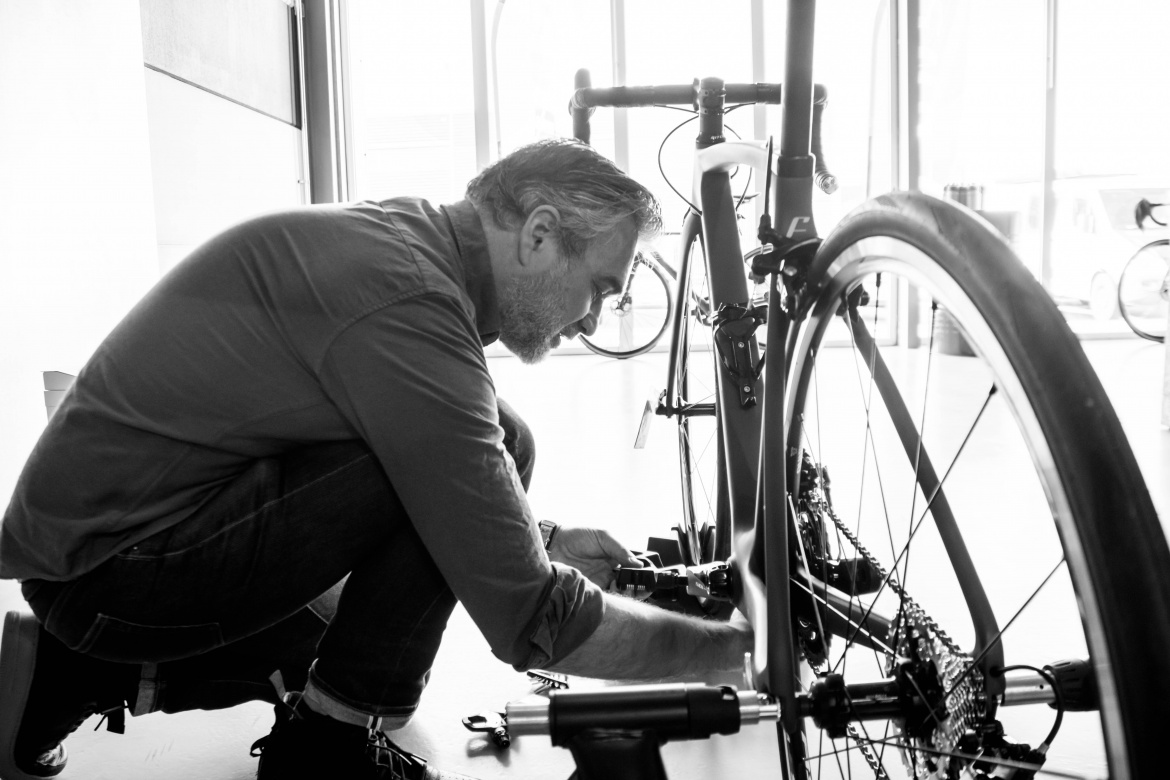 Bikefitting dames racefiets afstelling | Fons bikes Breda