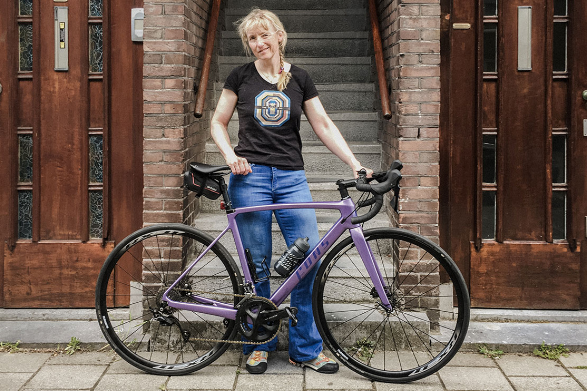 Custom dames racefiets| Paars met donkerpaars detail|Fons Bikes Custom dames racefiets| Paars met donkerpaars detail|Fons Bikes