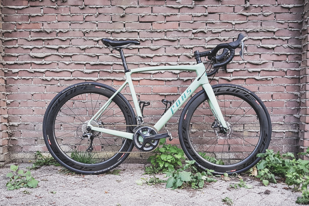 Custom dames racefiets | mintgroen | Fons bikes Custom dames racefiets | mintgroen | Fons bikes