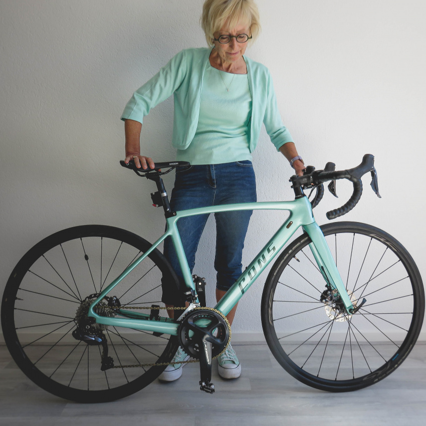 Custom dames racefiets | Matte lichtblauwe racefiets| Fons Bikes